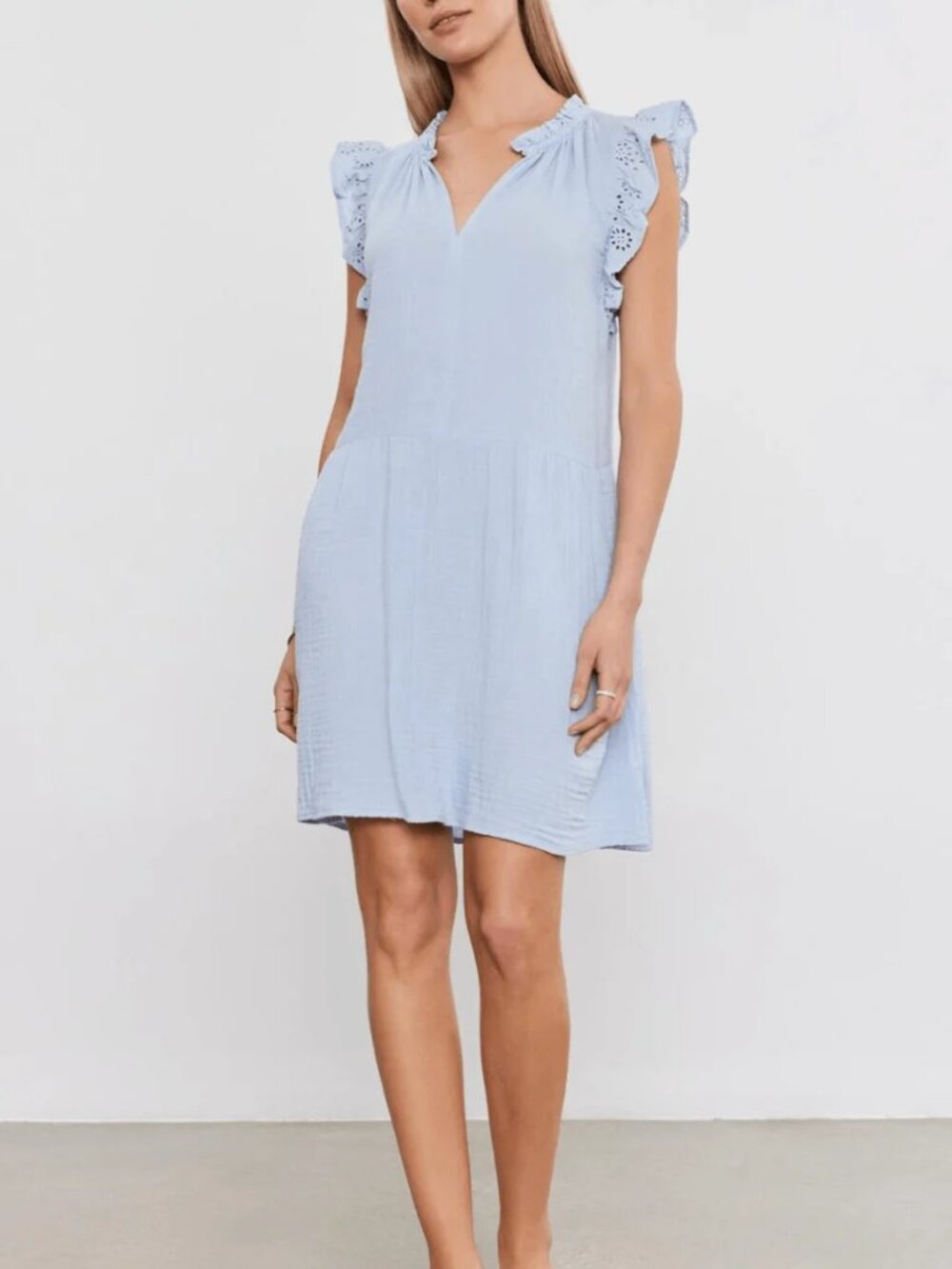 NEW Velvet by Graham & Spencer Grace Eyelet Dress Island Gauzy Blue Size Medium